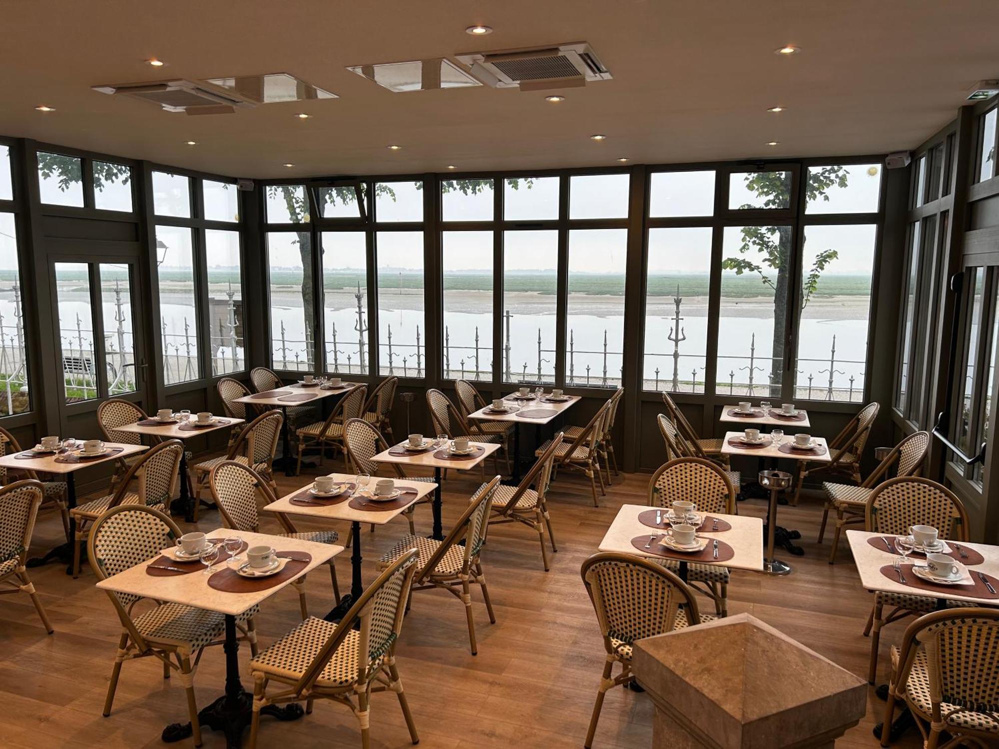 Logis Hotel- Restaurant Le Relais Guillaume De Normandy Saint-Valéry-sur-Somme Exterior photo