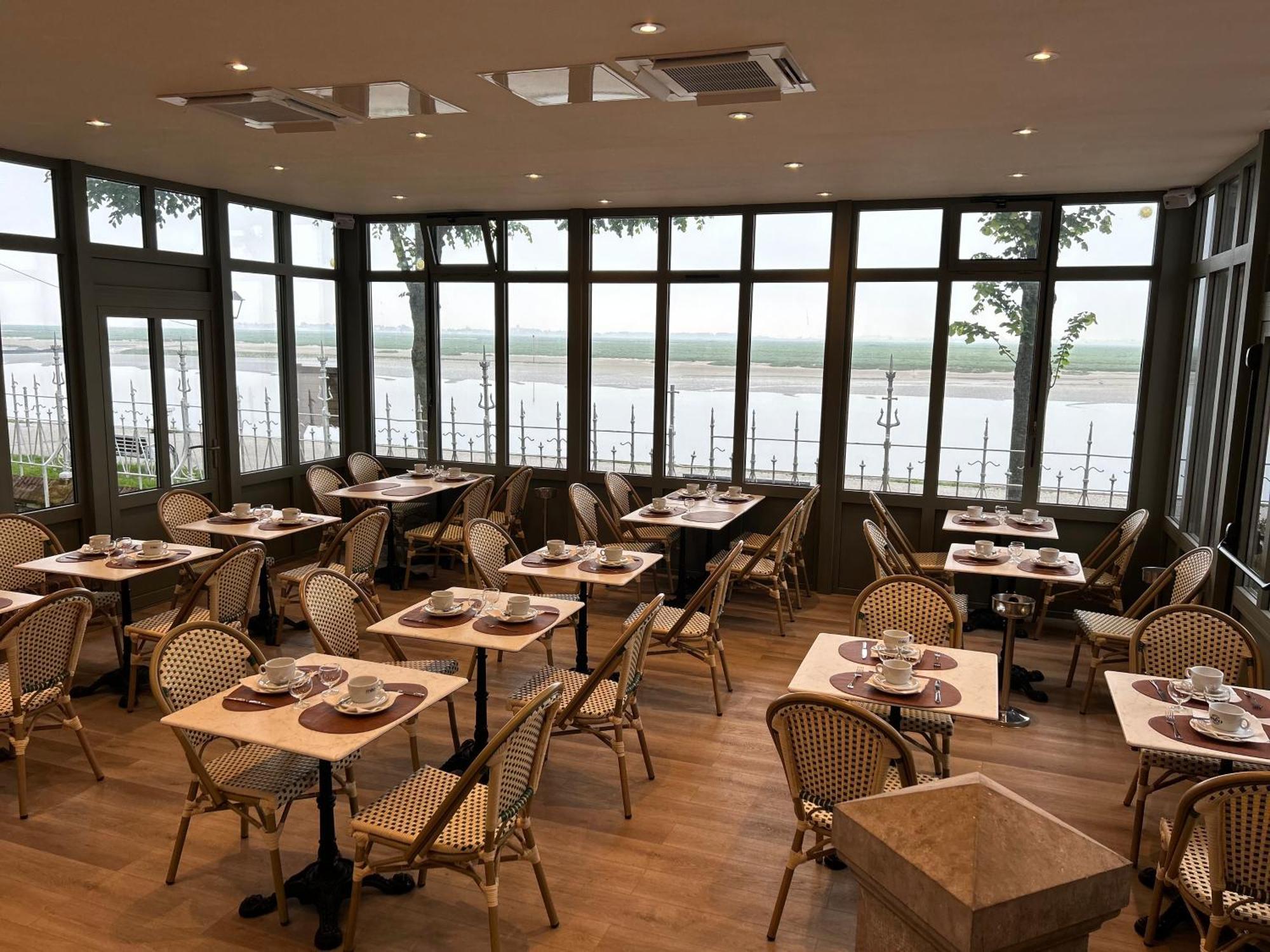 Logis Hotel- Restaurant Le Relais Guillaume De Normandy Saint-Valéry-sur-Somme Exterior photo